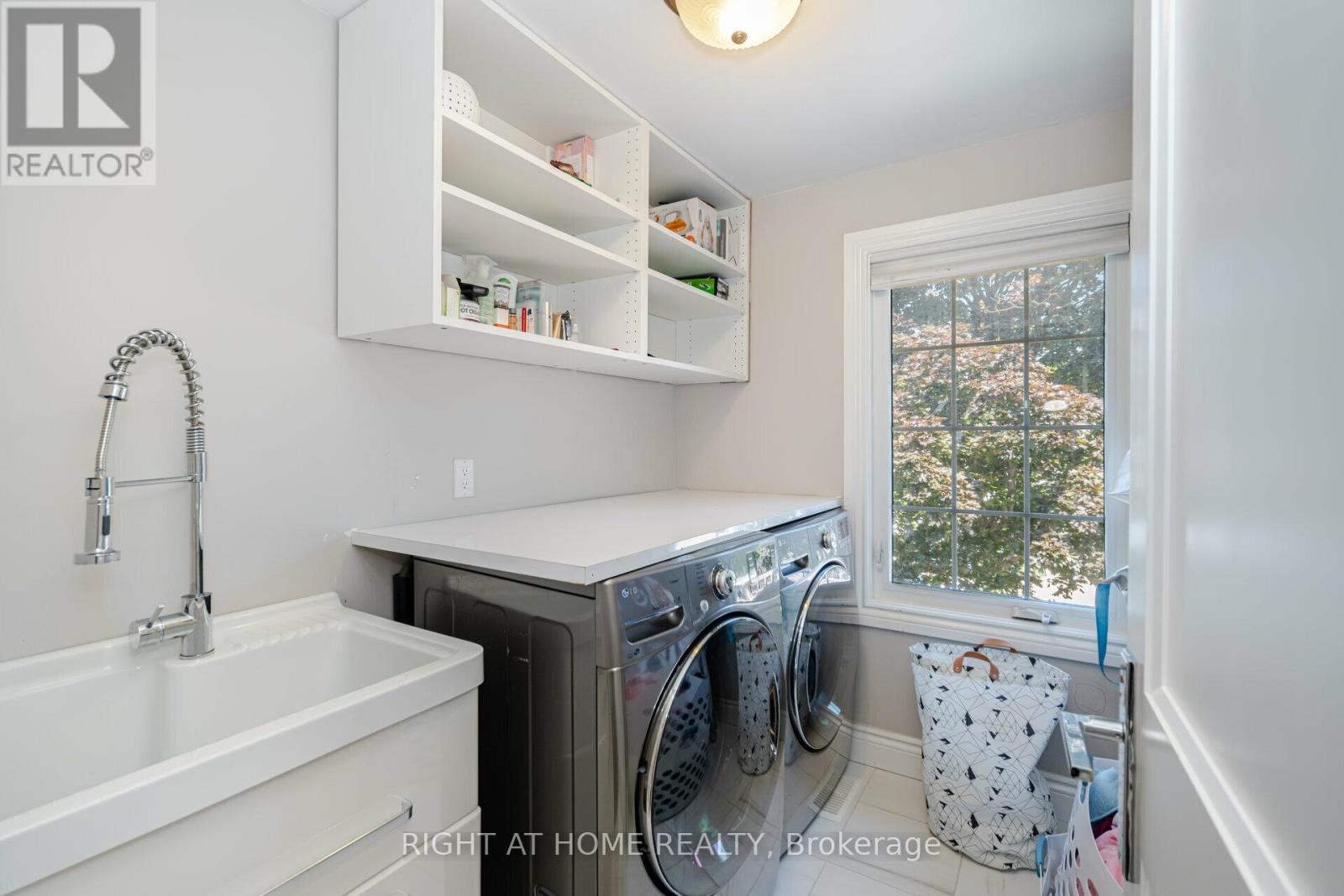 19 Talgarth Road, Toronto, Ontario  M9B 6H1 - Photo 21 - W12890272