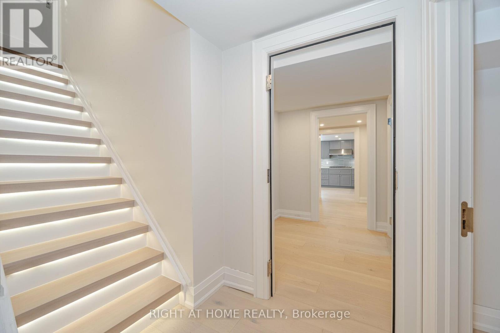 19 Talgarth Road, Toronto, Ontario  M9B 6H1 - Photo 22 - W12890272