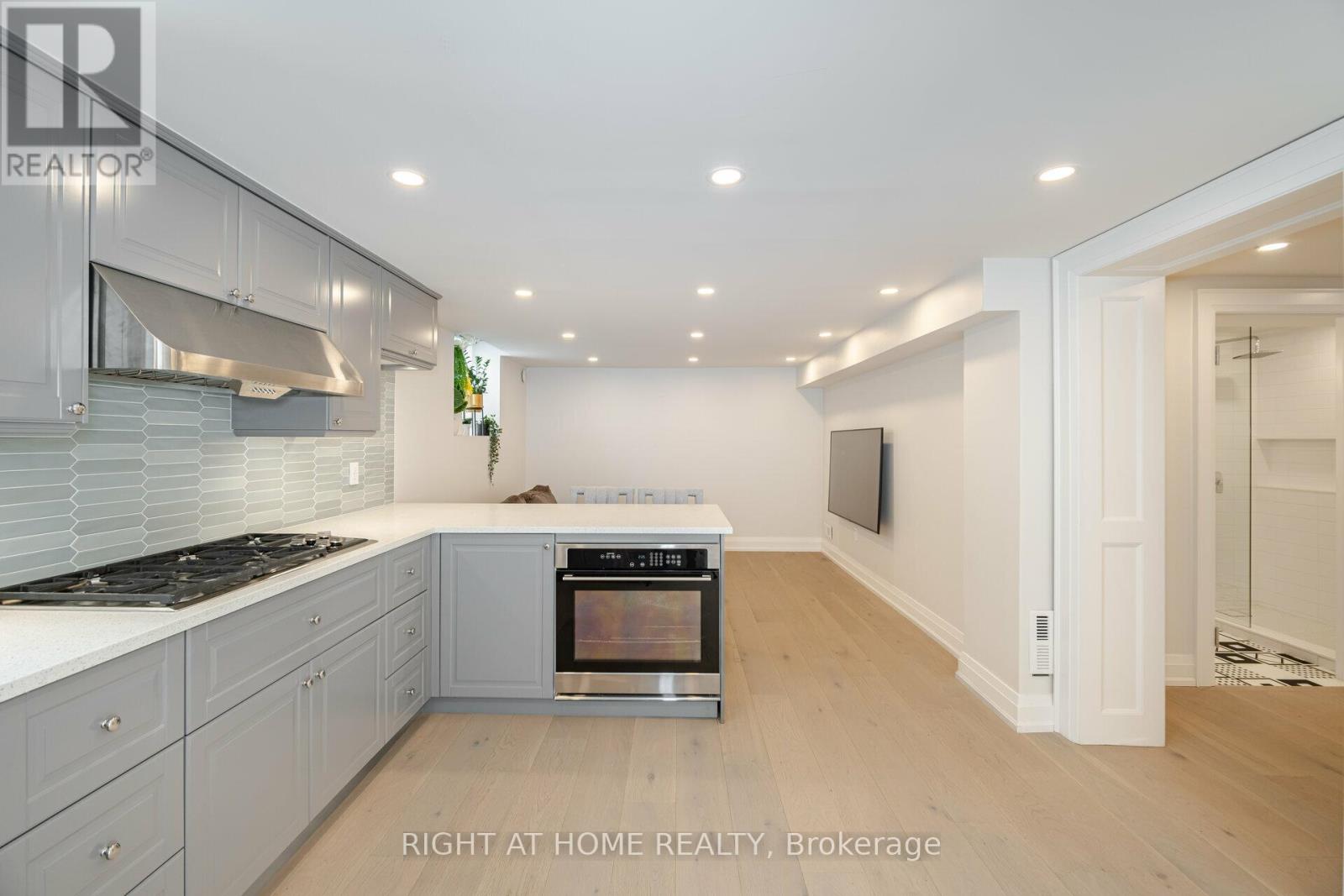 19 Talgarth Road, Toronto, Ontario  M9B 6H1 - Photo 29 - W12890272