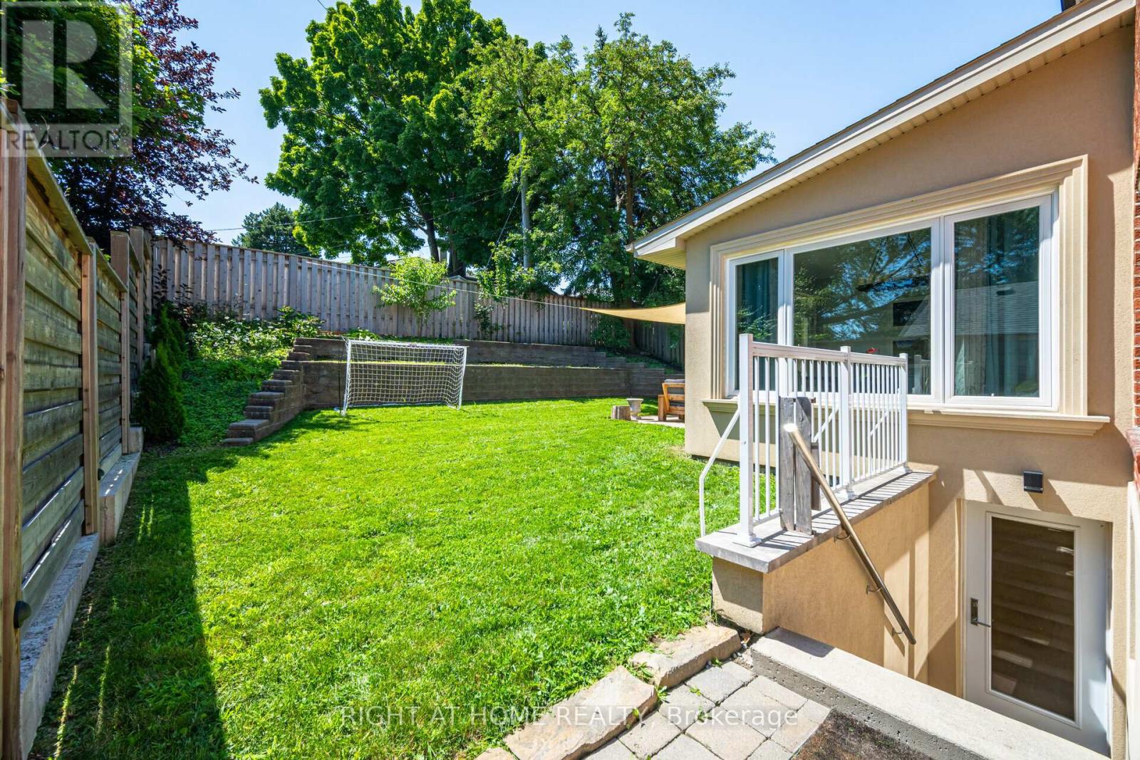 19 Talgarth Road, Toronto, Ontario  M9B 6H1 - Photo 37 - W12890272