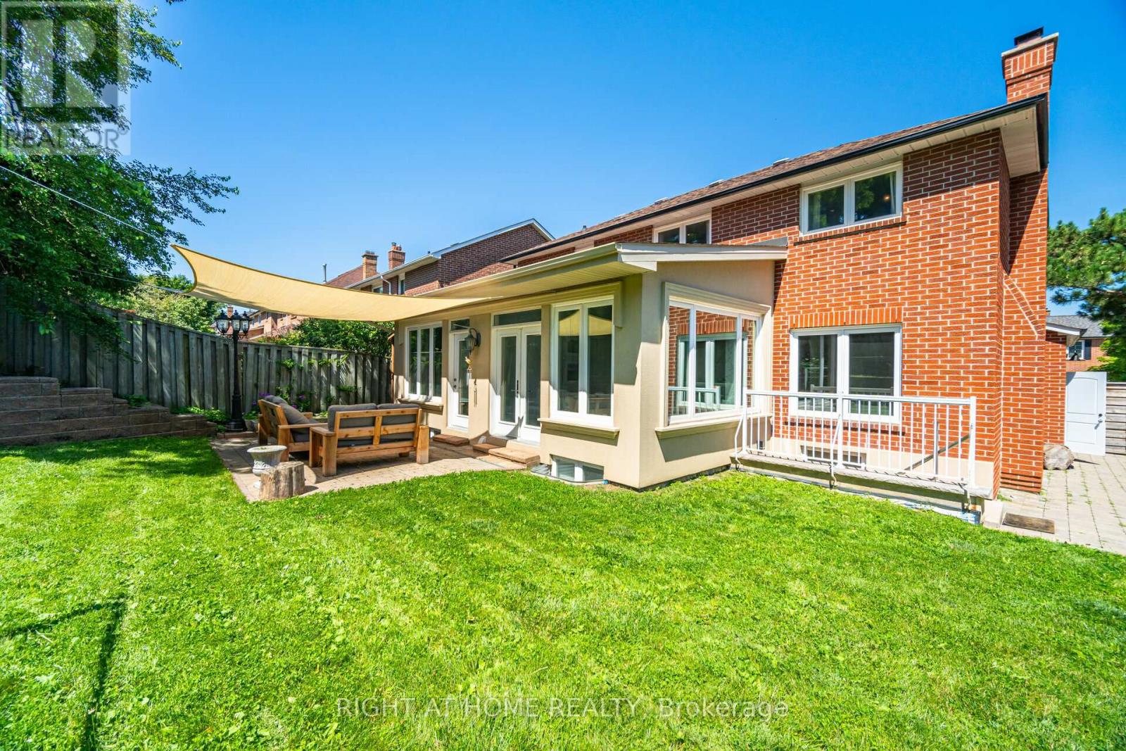 19 Talgarth Road, Toronto, Ontario  M9B 6H1 - Photo 38 - W12890272