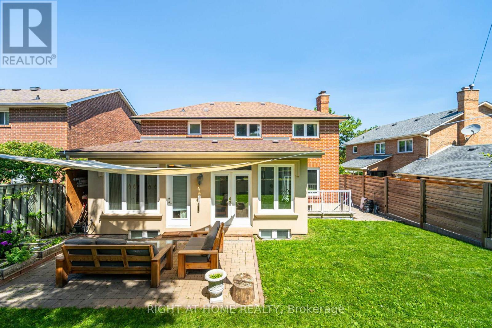 19 Talgarth Road, Toronto, Ontario  M9B 6H1 - Photo 40 - W12890272