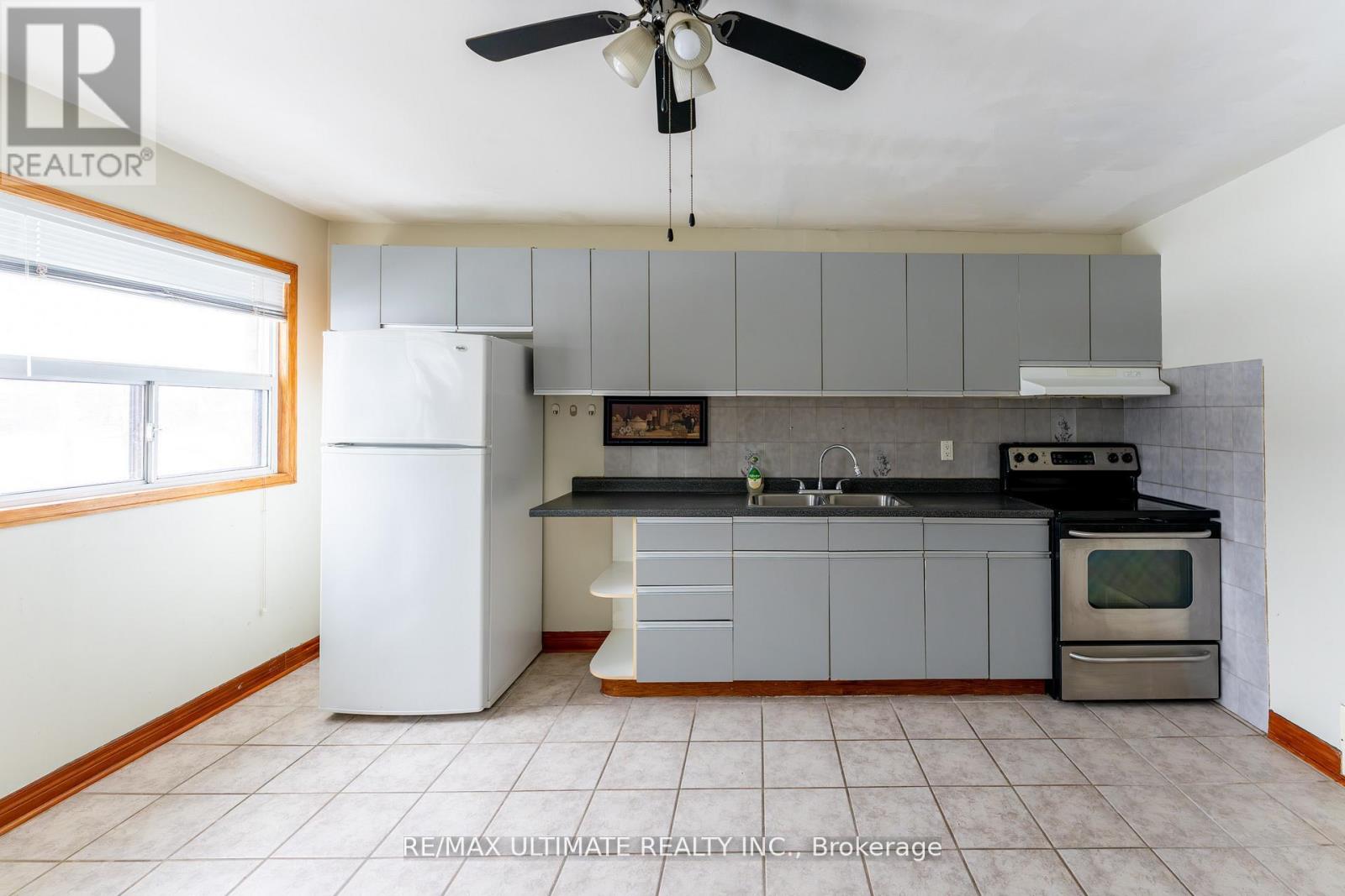 120 Rosethorn Avenue W, Toronto, Ontario  M6N 3L1 - Photo 12 - W12890278