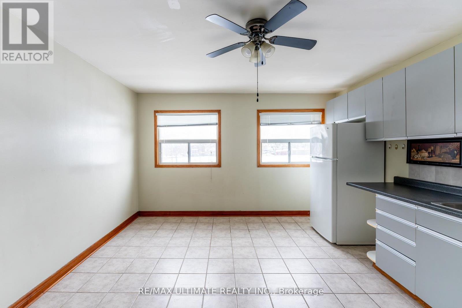 120 Rosethorn Avenue W, Toronto, Ontario  M6N 3L1 - Photo 13 - W12890278