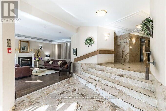 217 - 1333 Bloor Street, Mississauga, Ontario  L4Y 3T6 - Photo 5 - W12890280