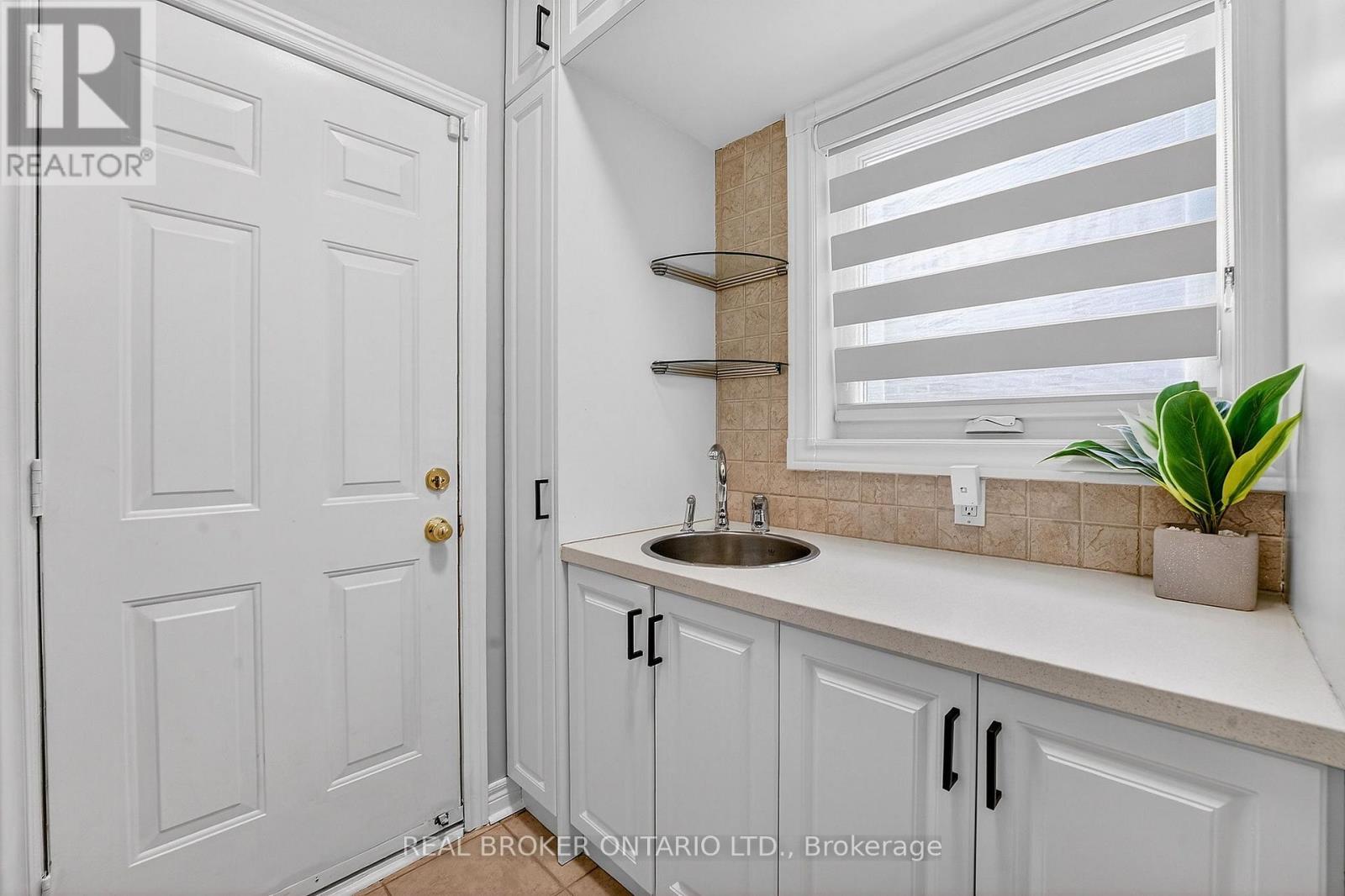 67 Summer Valley Drive, Brampton, Ontario  L6Z 4V1 - Photo 14 - W12890284