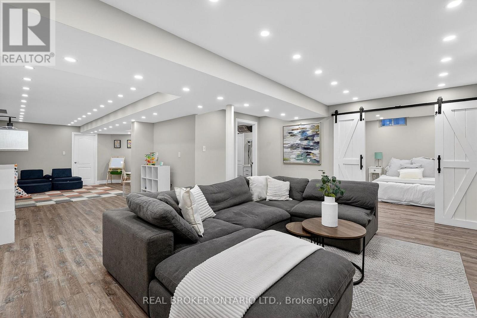 67 Summer Valley Drive, Brampton, Ontario  L6Z 4V1 - Photo 39 - W12890284