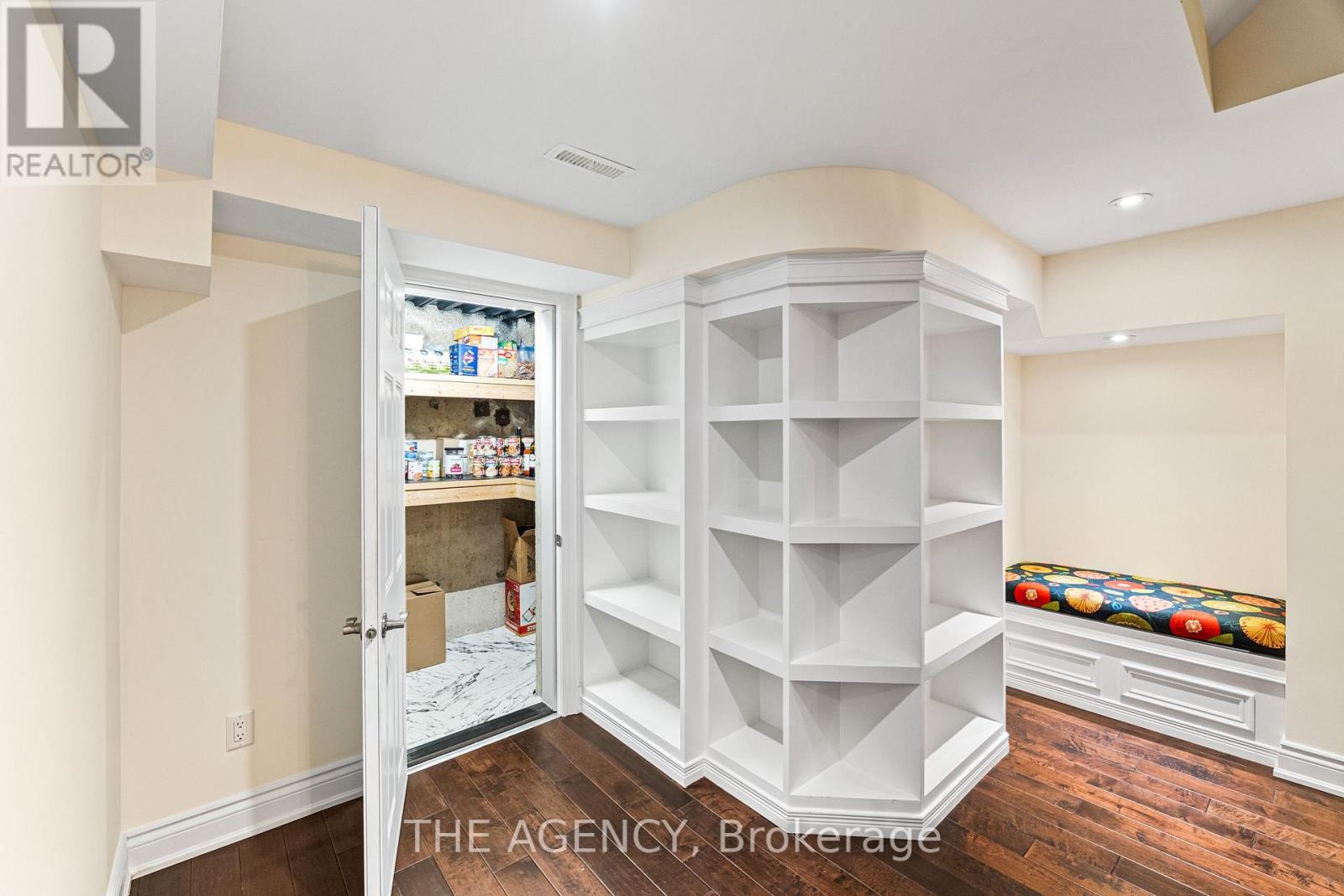 7 Stonegate Drive, Brampton, Ontario  L6Z 3L7 - Photo 35 - W12890318