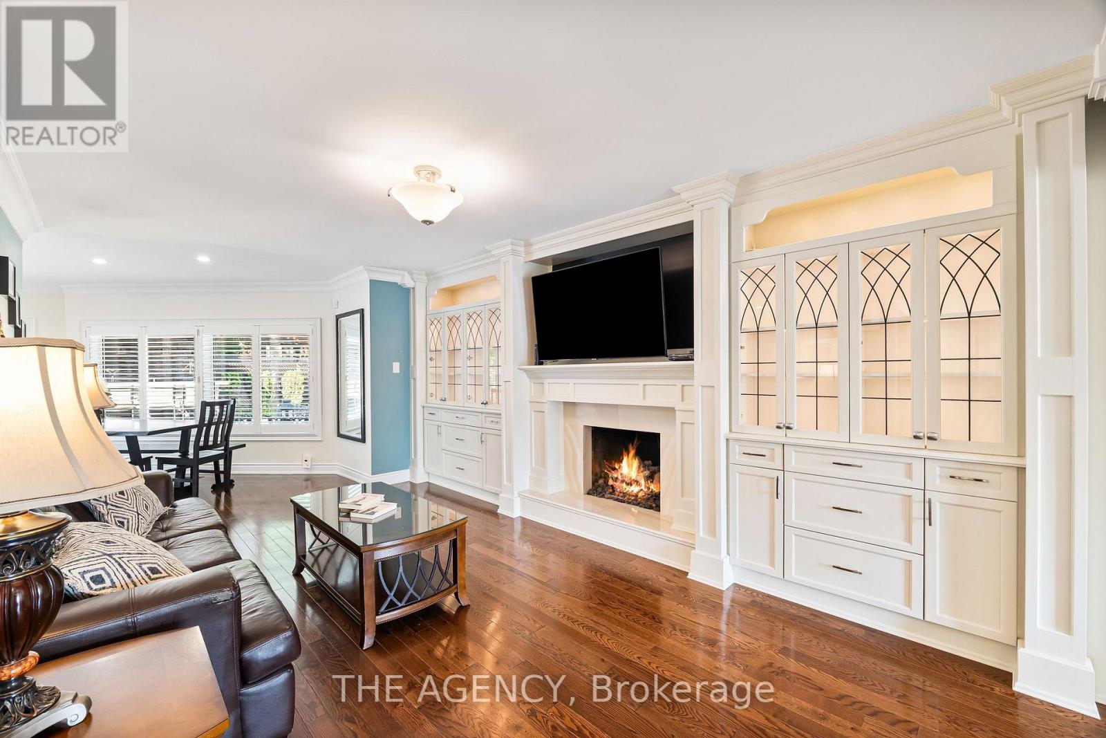 7 Stonegate Drive, Brampton, Ontario  L6Z 3L7 - Photo 5 - W12890318