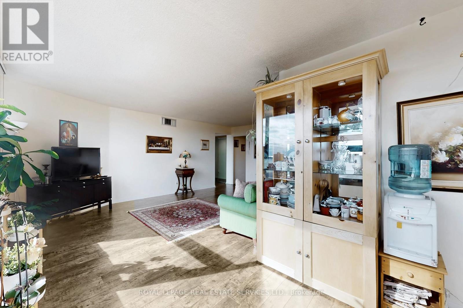 1005 - 1300 Bloor Street, Mississauga, Ontario  L4Y 3Z2 - Photo 13 - W12890344