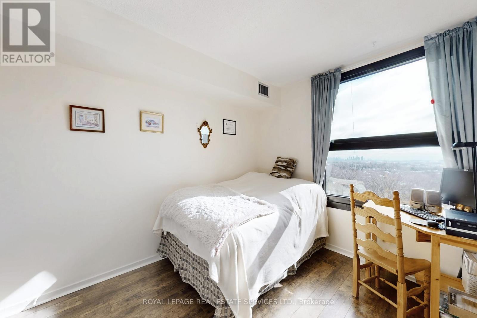 1005 - 1300 Bloor Street, Mississauga, Ontario  L4Y 3Z2 - Photo 24 - W12890344