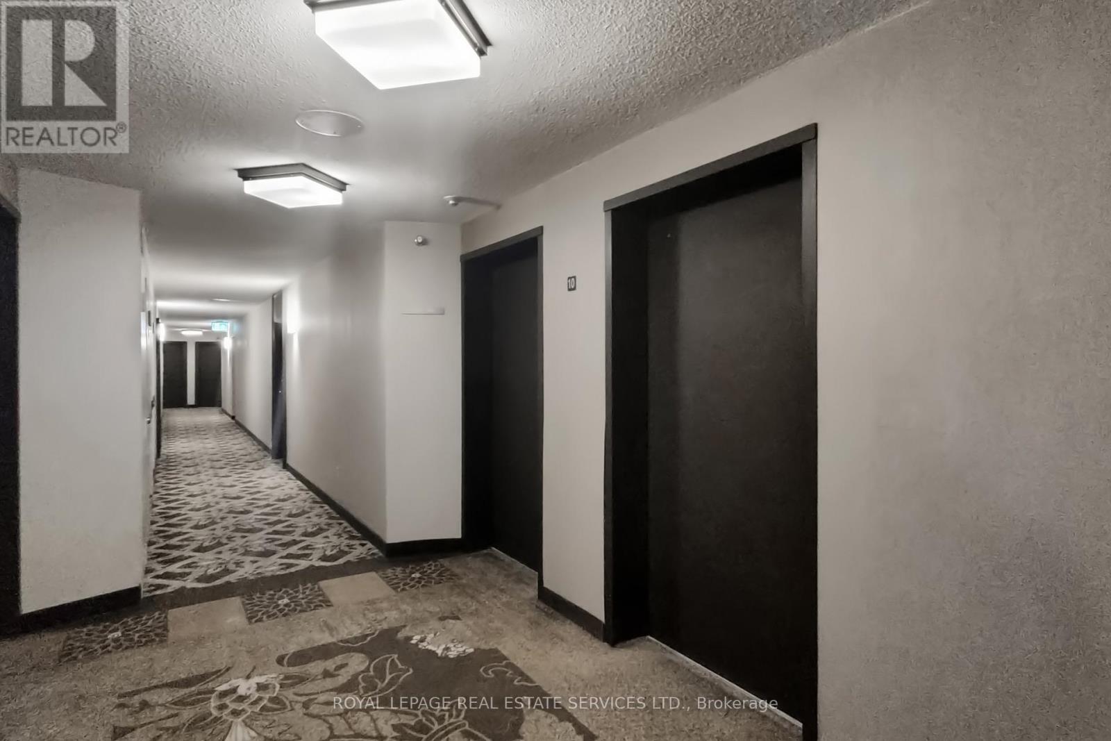 1005 - 1300 Bloor Street, Mississauga, Ontario  L4Y 3Z2 - Photo 3 - W12890344