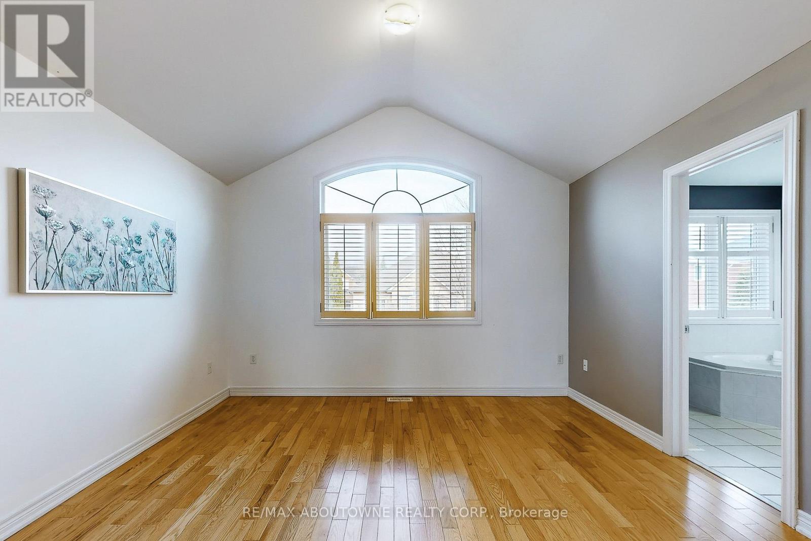 2457 Hilda Drive, Oakville, Ontario  L6H 7N5 - Photo 18 - W12890350