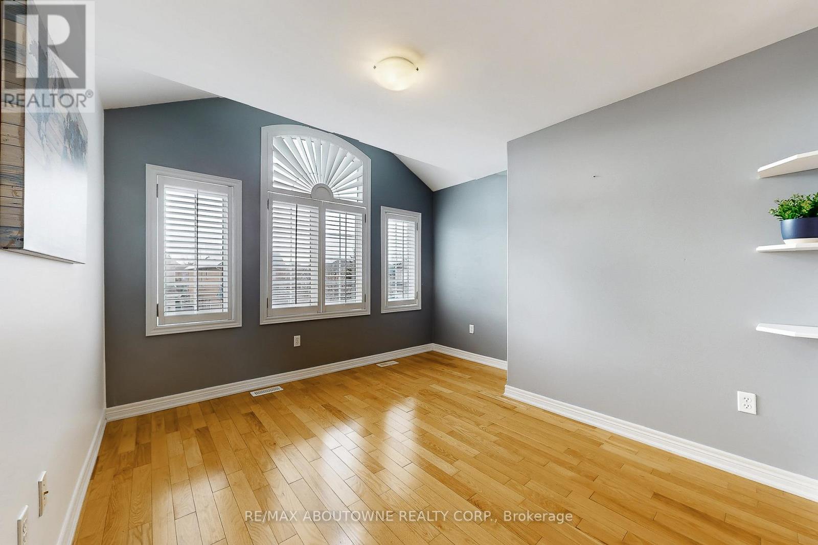 2457 Hilda Drive, Oakville, Ontario  L6H 7N5 - Photo 29 - W12890350