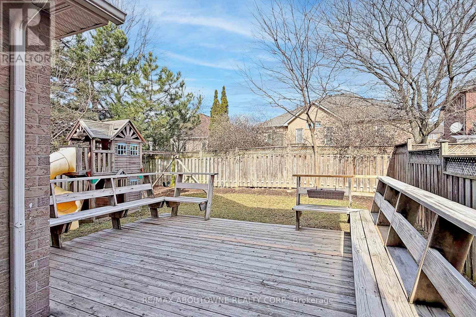 2457 Hilda Drive, Oakville, Ontario  L6H 7N5 - Photo 41 - W12890350