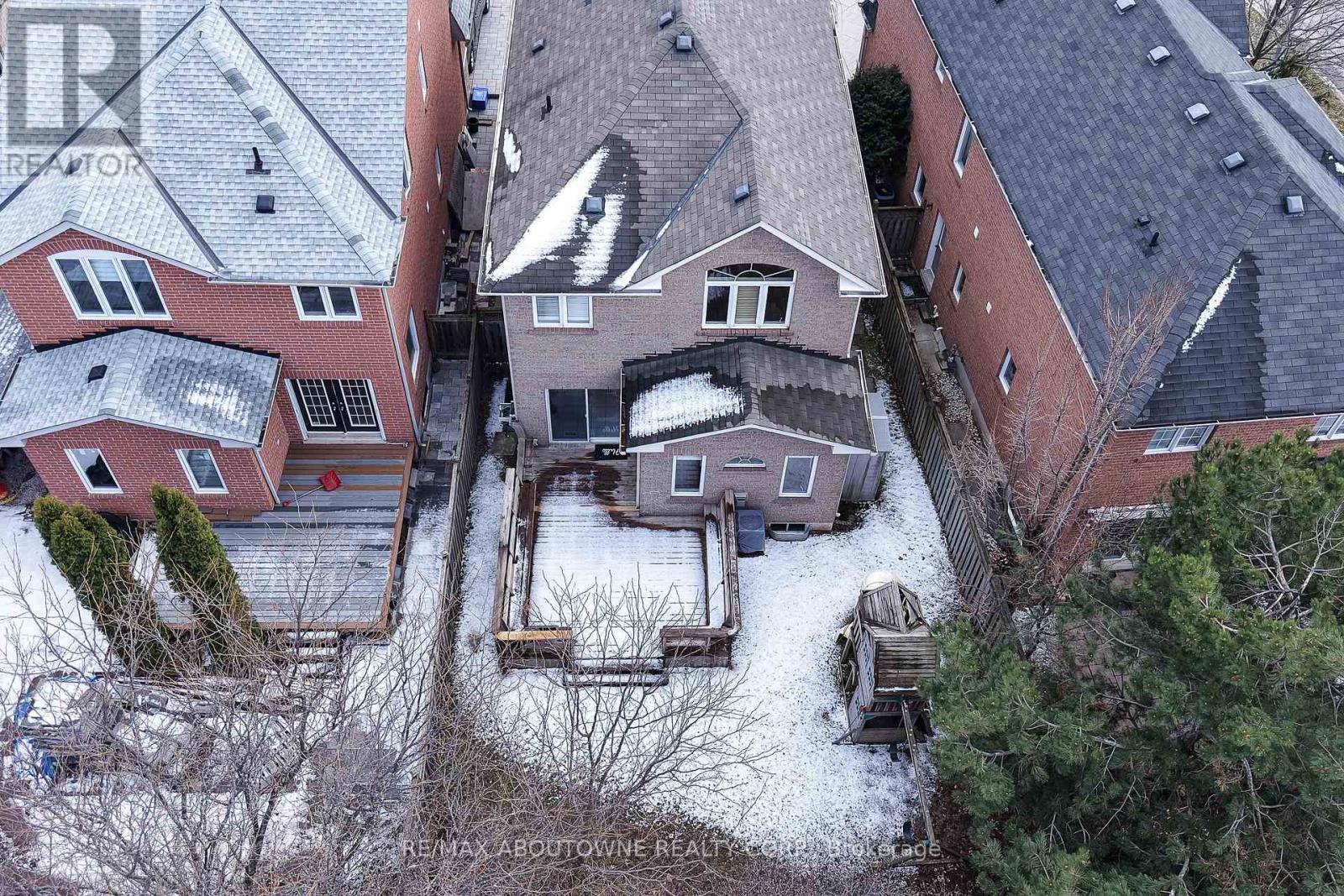 2457 Hilda Drive, Oakville, Ontario  L6H 7N5 - Photo 44 - W12890350