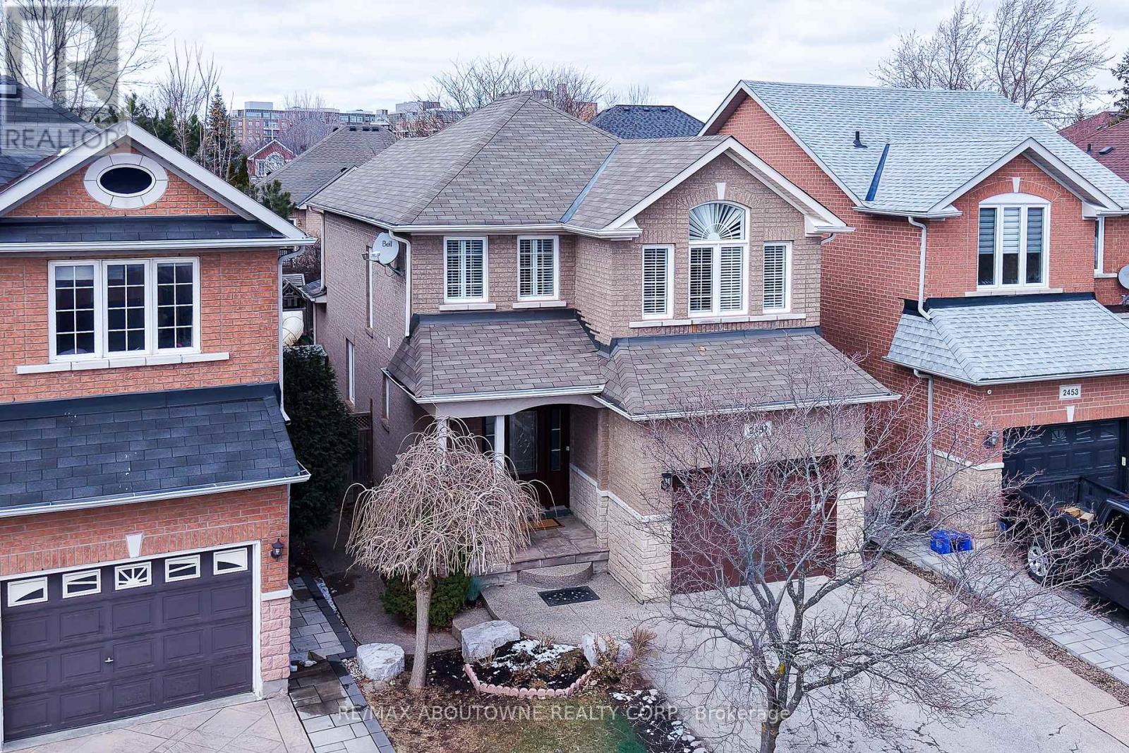 2457 Hilda Drive, Oakville, Ontario  L6H 7N5 - Photo 48 - W12890350