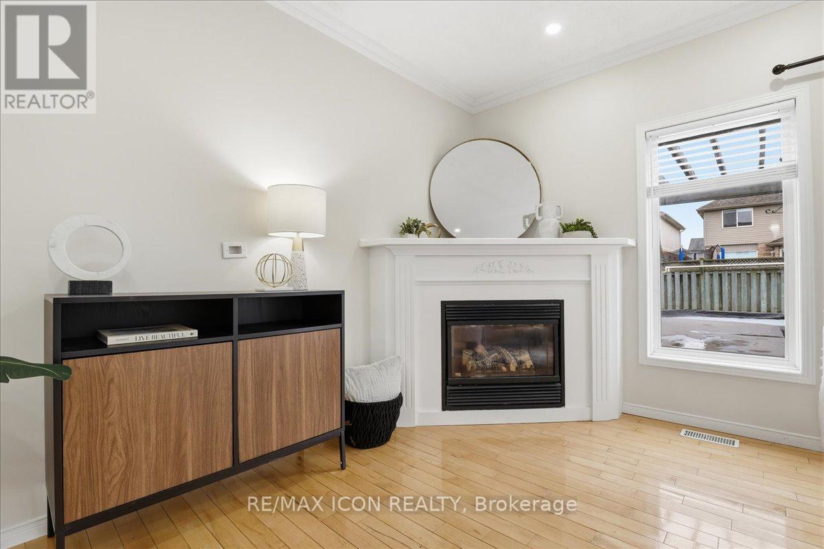 15 Maryann Price Lane, Cambridge, Ontario  N3C 4K6 - Photo 10 - X12890234