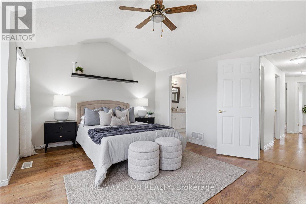 15 Maryann Price Lane, Cambridge, Ontario  N3C 4K6 - Photo 11 - X12890234