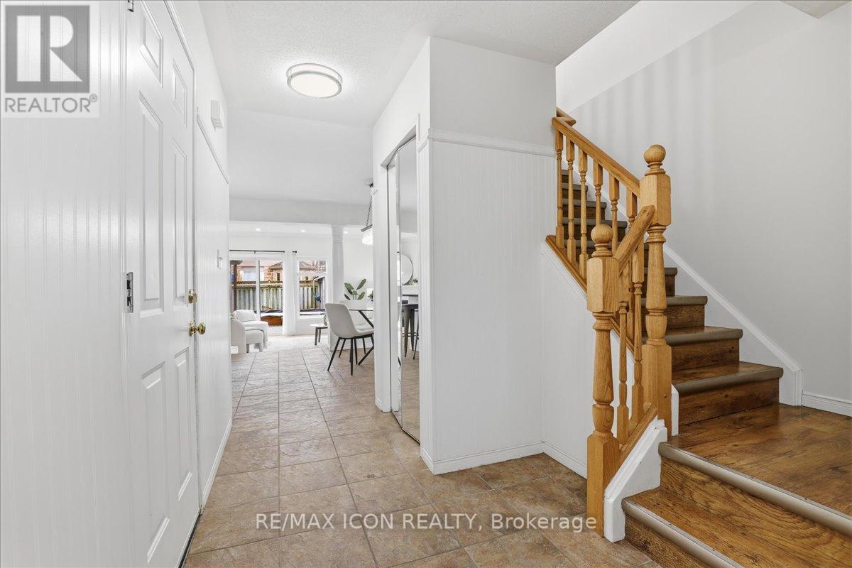 15 Maryann Price Lane, Cambridge, Ontario  N3C 4K6 - Photo 3 - X12890234