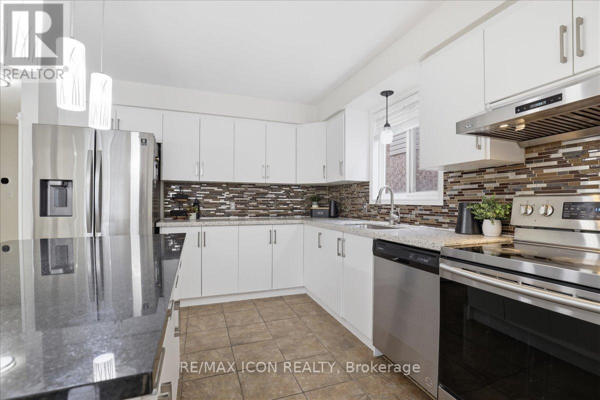 15 Maryann Price Lane, Cambridge, Ontario  N3C 4K6 - Photo 7 - X12890234