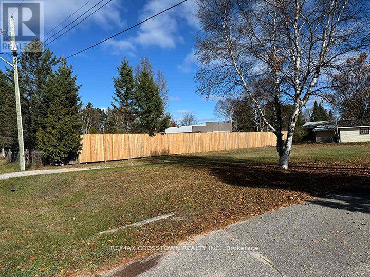 8 Cedar Court, South River, Ontario  P0A 1X0 - Photo 5 - X12890256