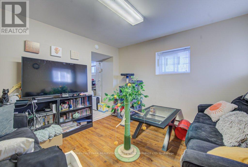 133 Darling Street, Brantford, Ontario  N3T 2L1 - Photo 23 - X12890276