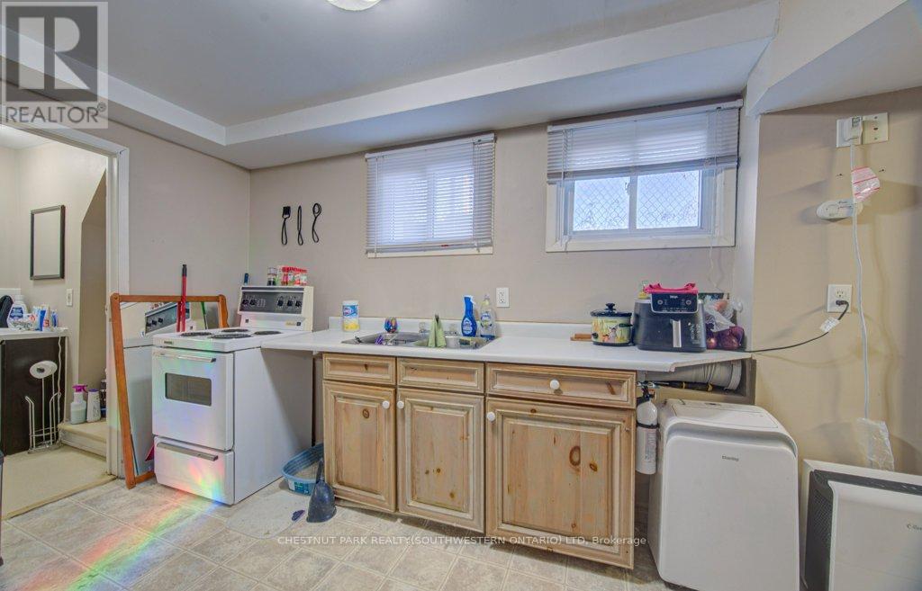 133 Darling Street, Brantford, Ontario  N3T 2L1 - Photo 24 - X12890276