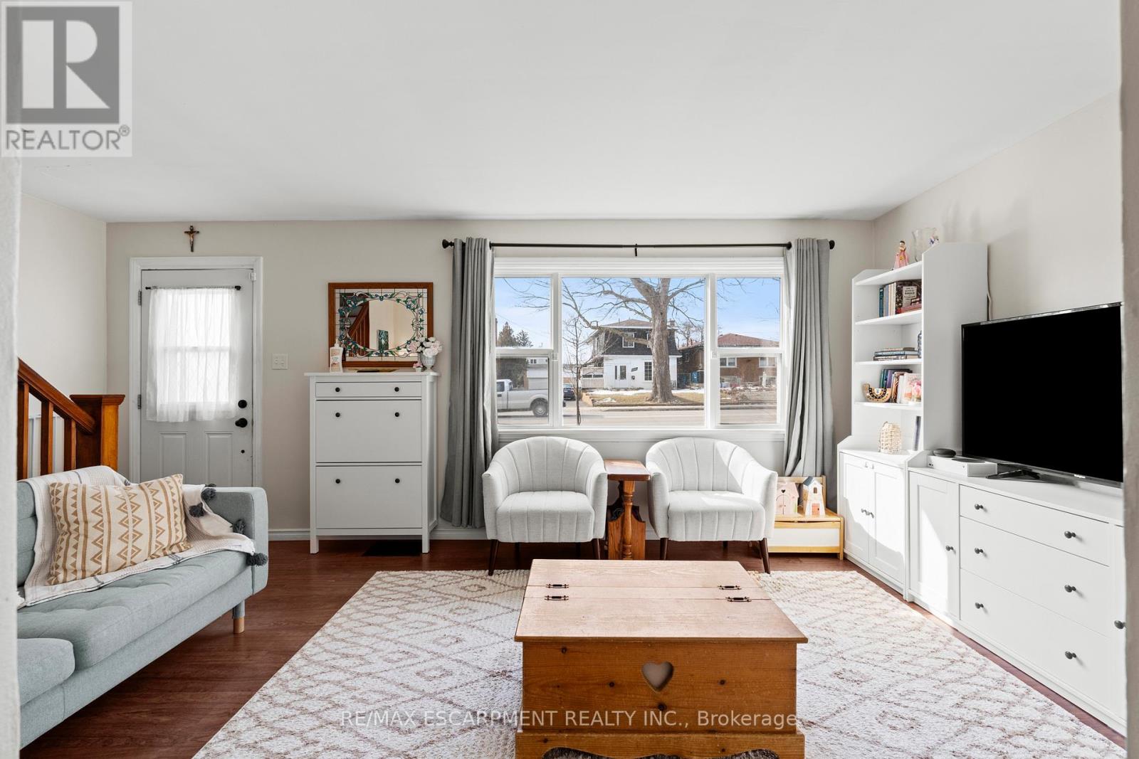 2279 King Street E, Hamilton, Ontario  L8K 1X4 - Photo 8 - X12890292