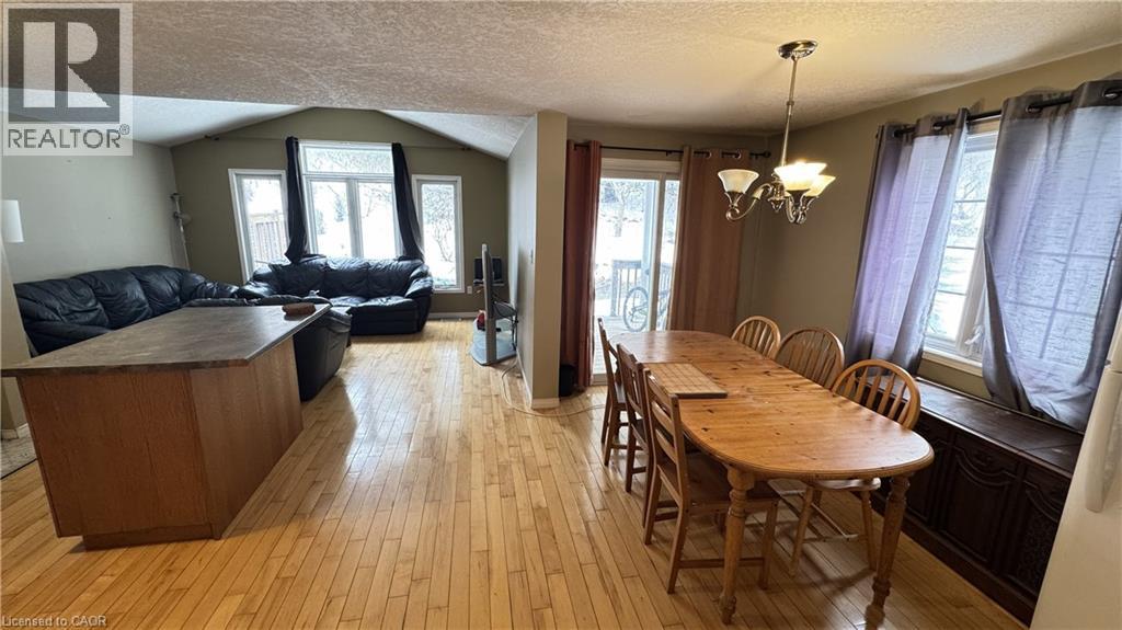 559 Violet Street, Waterloo, Ontario  N2V 2T8 - Photo 8 - 40810537