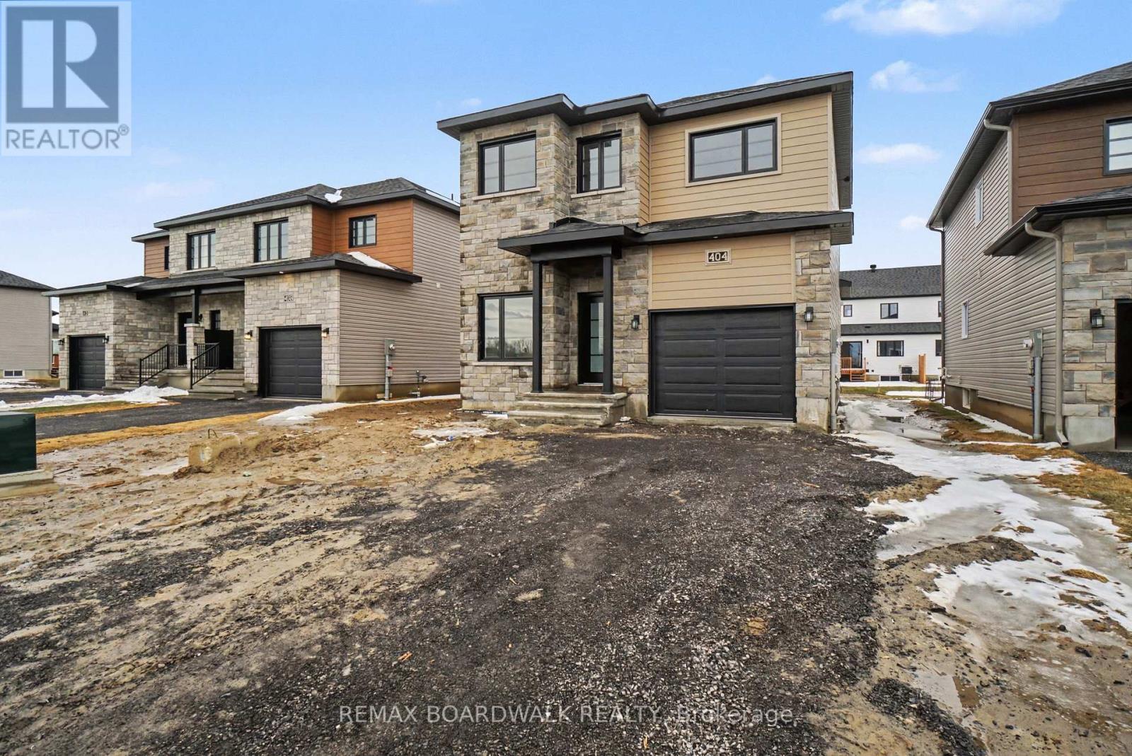 404 Falcon Lane, Russell, Ontario  K4R 1E5 - Photo 3 - X9517769