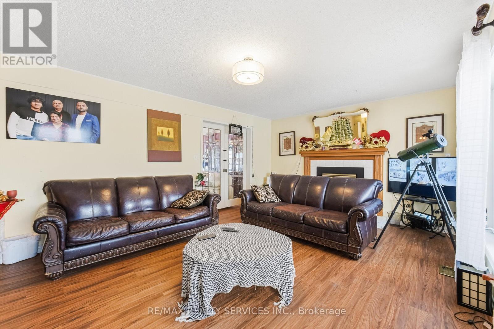 21 Barbour Drive, Erin, Ontario  N0B 1Z0 - Photo 13 - X12886022