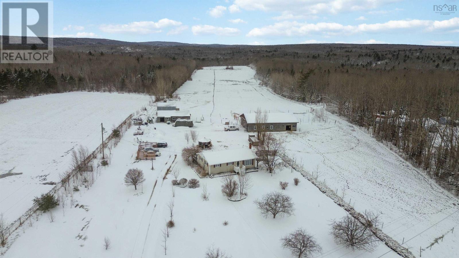 251 Ben Jackson Road, Hants Border, Nova Scotia  B0P 1P0 - Photo 2 - 202604727