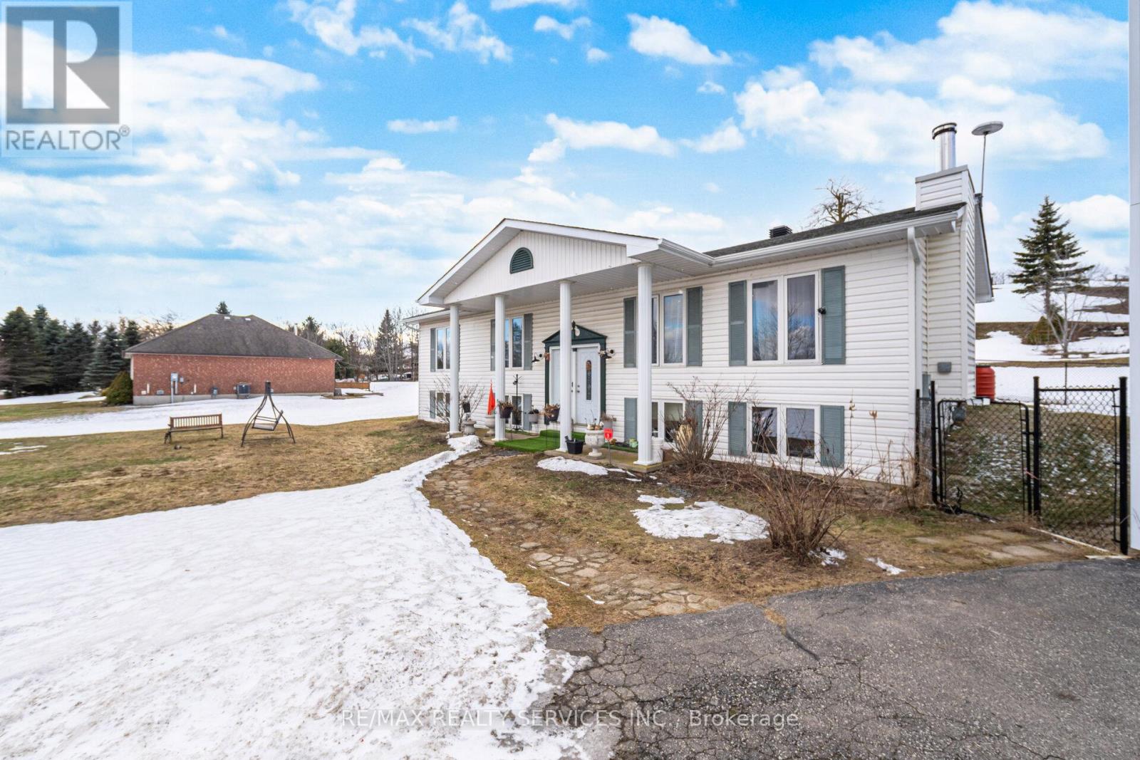 21 Barbour Drive, Erin, Ontario  N0B 1Z0 - Photo 4 - X12886022