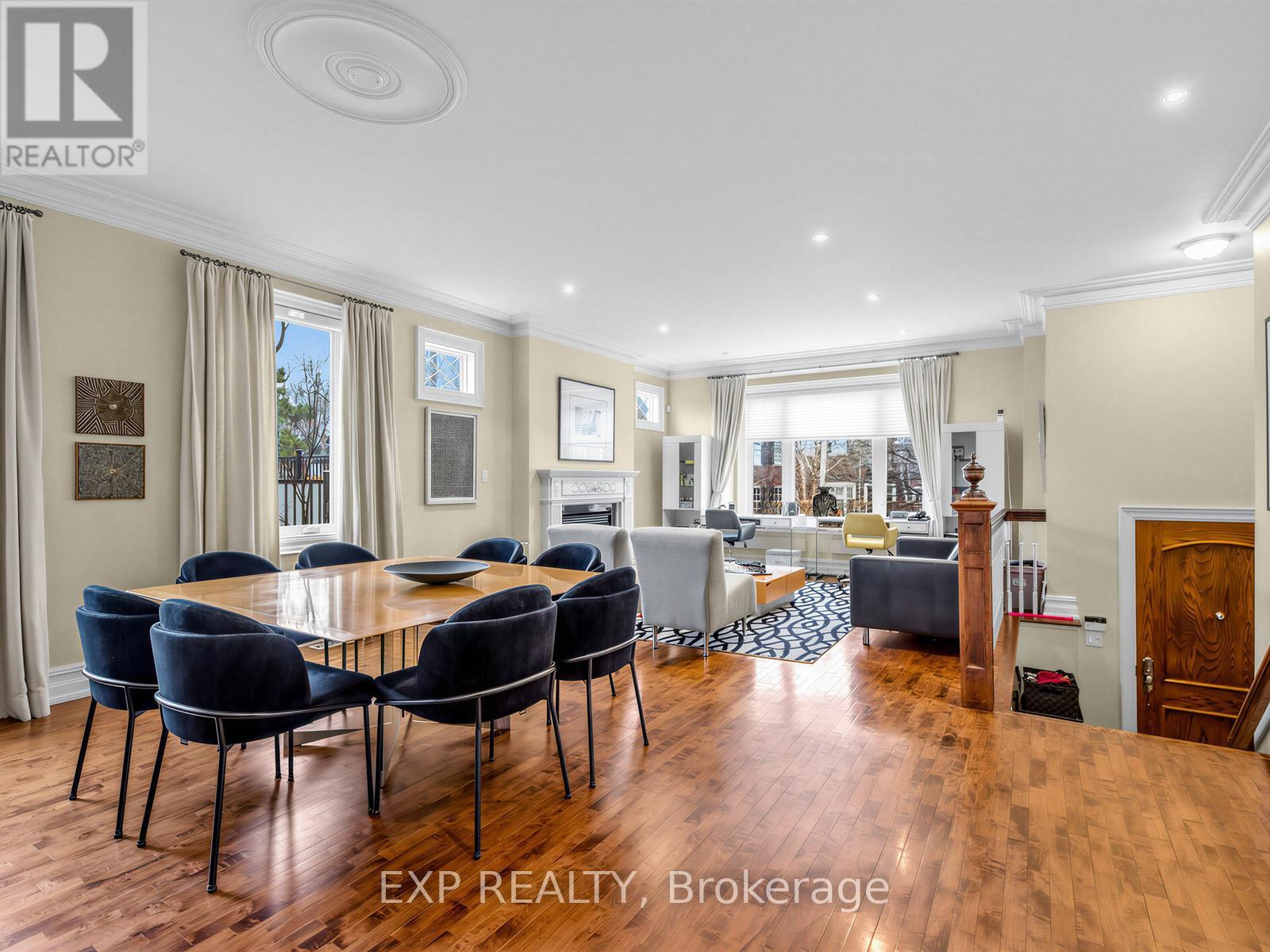 241 Poplar Plains Street, Toronto, Ontario  M4V 2N8 - Photo 11 - C12858802