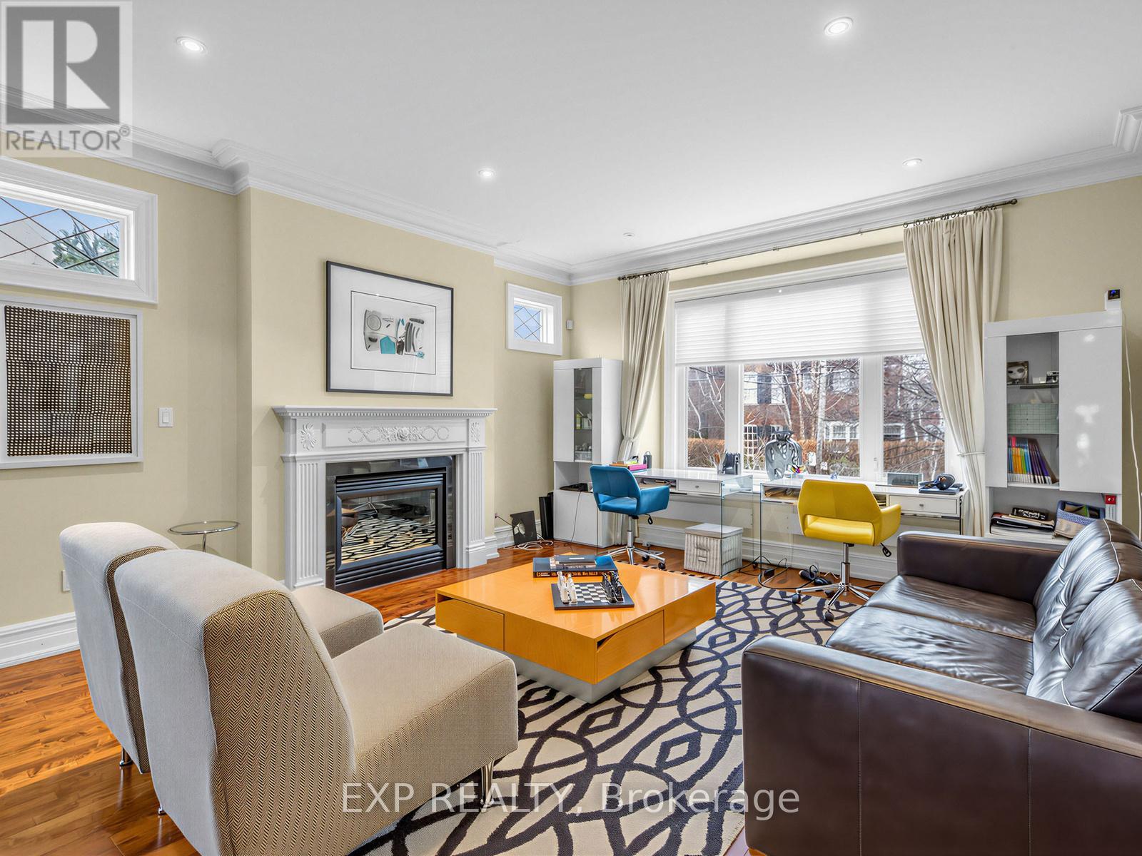 241 Poplar Plains Street, Toronto, Ontario  M4V 2N8 - Photo 6 - C12858802