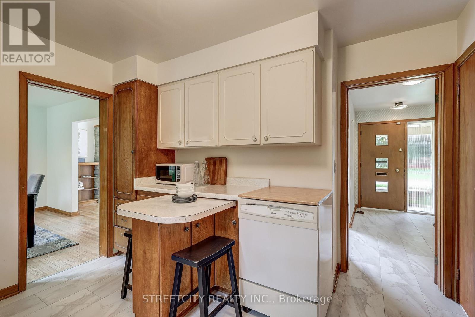 76 Bloomfield Drive, London North, Ontario  N6G 1P3 - Photo 16 - X12890240