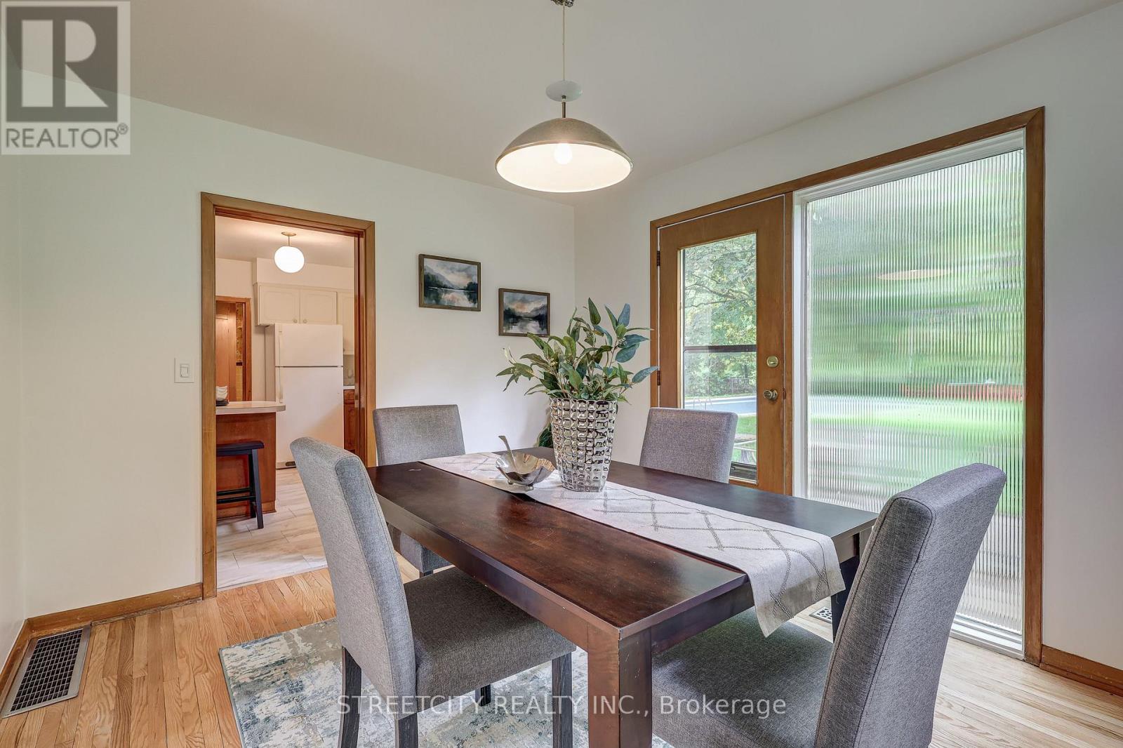 76 Bloomfield Drive, London North, Ontario  N6G 1P3 - Photo 11 - X12890240