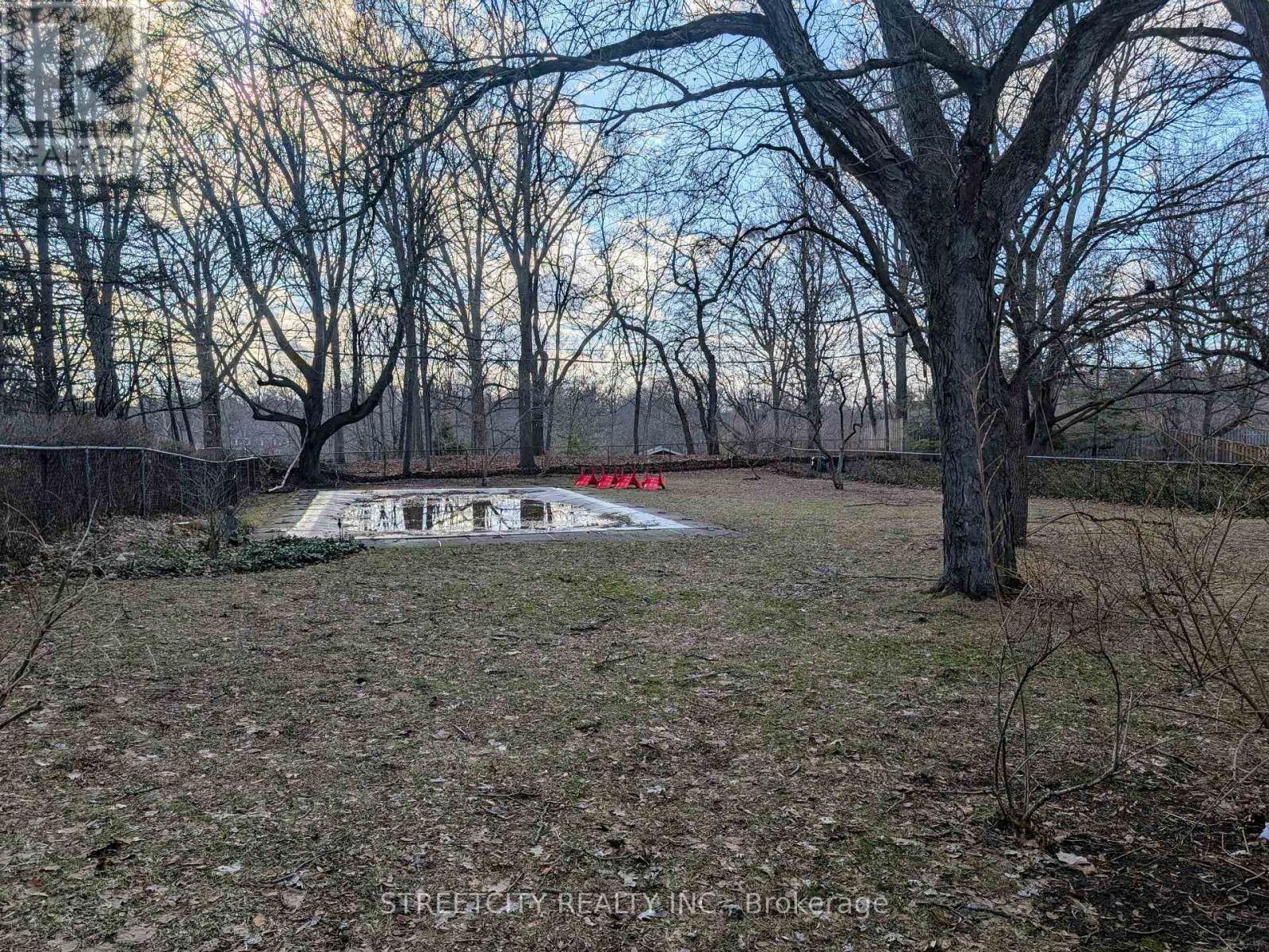 76 Bloomfield Drive, London North, Ontario  N6G 1P3 - Photo 2 - X12890240