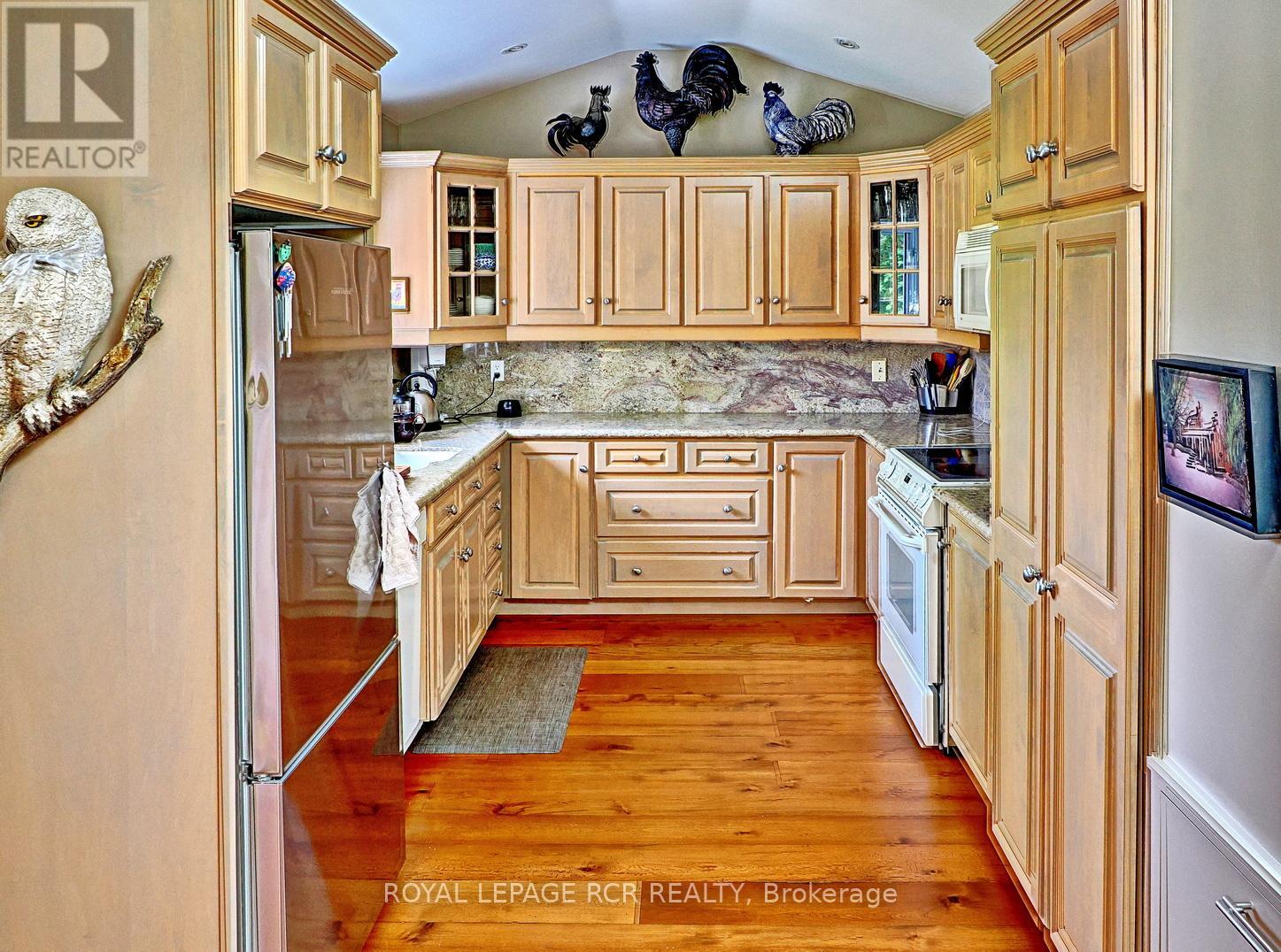 2 - 2-28 Reddington Drive, Caledon, Ontario  L7E 0E4 - Photo 2 - W12337270