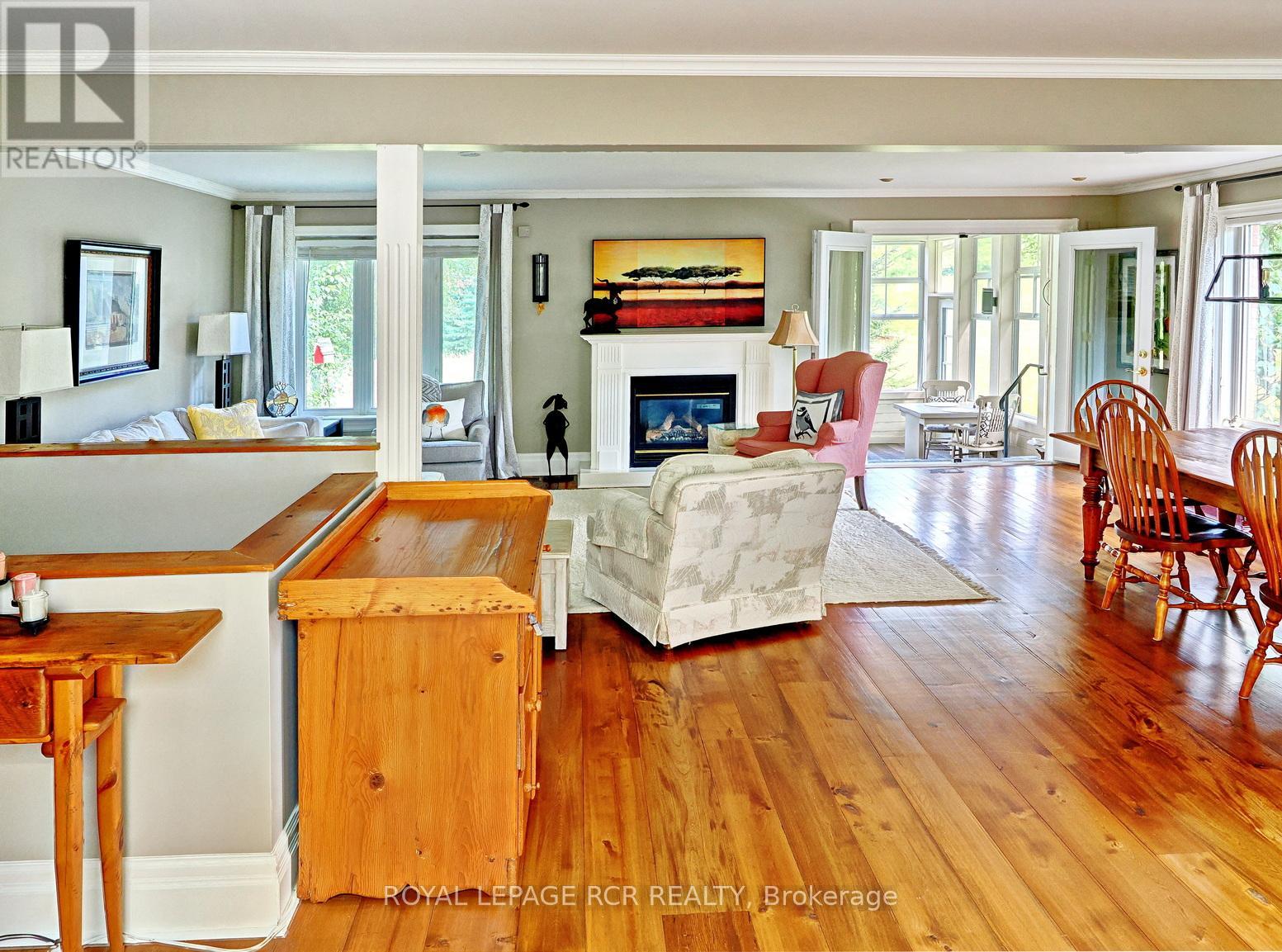 2 - 2-28 Reddington Drive, Caledon, Ontario  L7E 0E4 - Photo 3 - W12337270