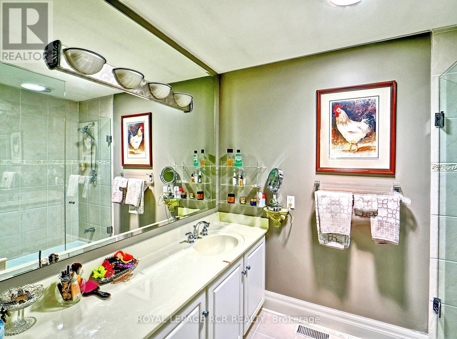 2 - 2-28 Reddington Drive, Caledon, Ontario  L7E 0E4 - Photo 14 - W12337270