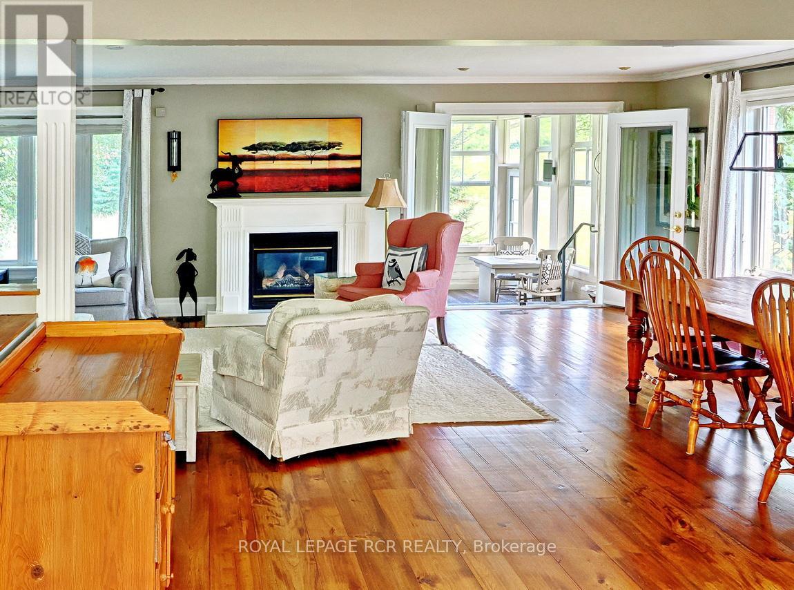 2 - 2-28 Reddington Drive, Caledon, Ontario  L7E 0E4 - Photo 4 - W12337270