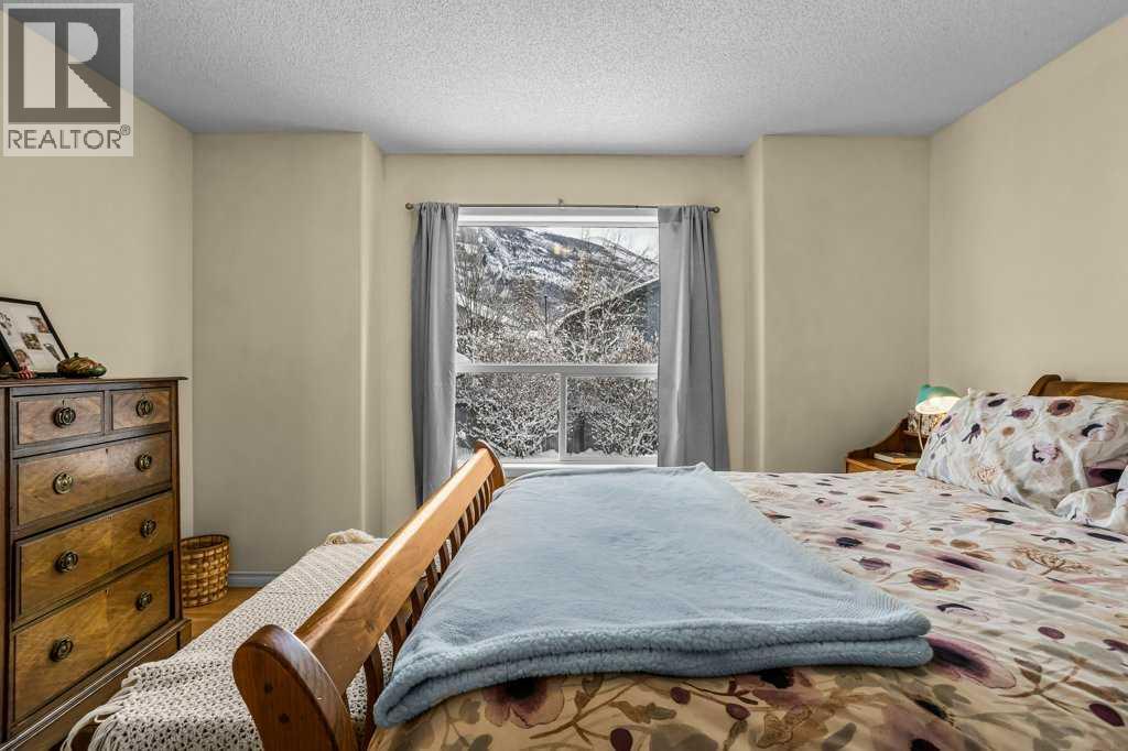 248 Lady Macdonald Drive, Canmore, Alberta  T1W 1H8 - Photo 24 - A2293573