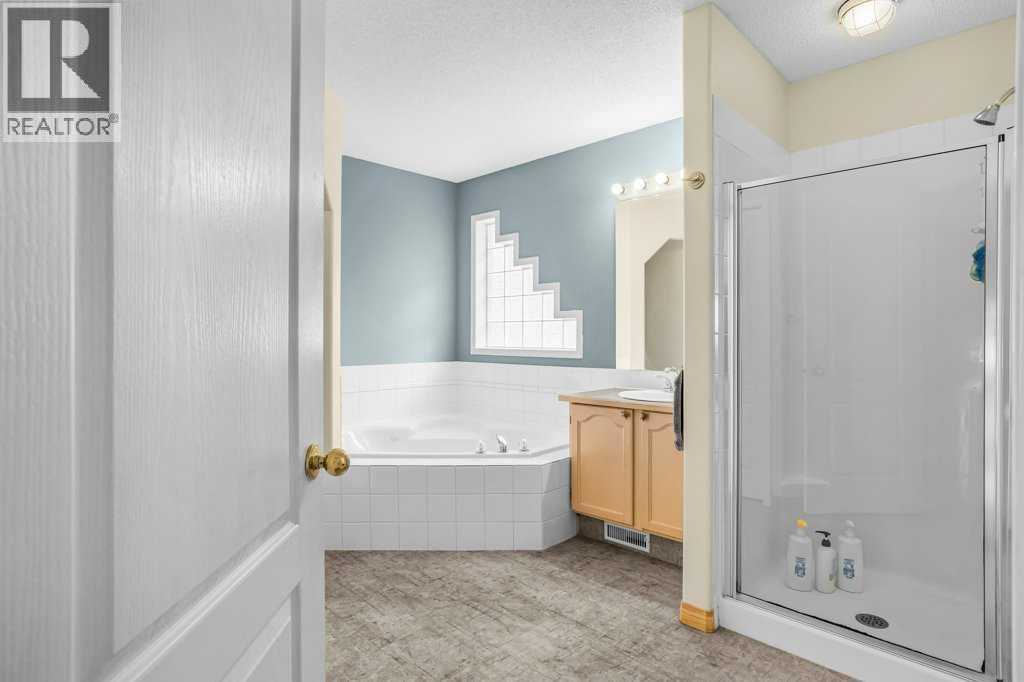 248 Lady Macdonald Drive, Canmore, Alberta  T1W 1H8 - Photo 30 - A2293573