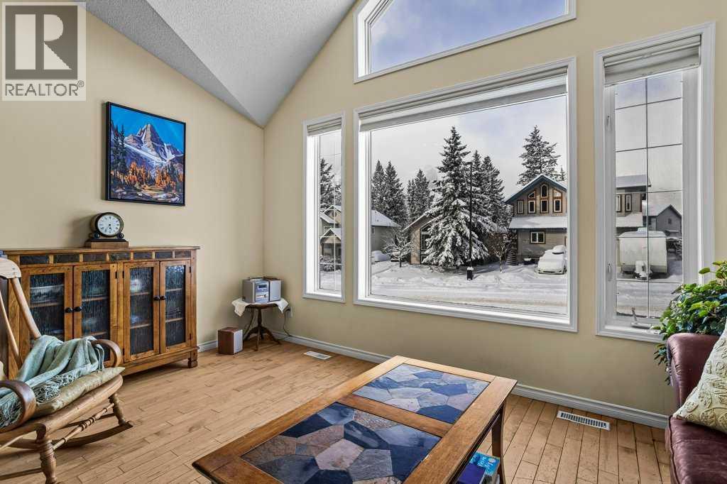 248 Lady Macdonald Drive, Canmore, Alberta  T1W 1H8 - Photo 10 - A2293573