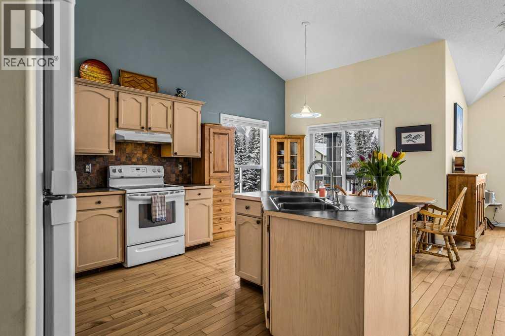 248 Lady Macdonald Drive, Canmore, Alberta  T1W 1H8 - Photo 20 - A2293573