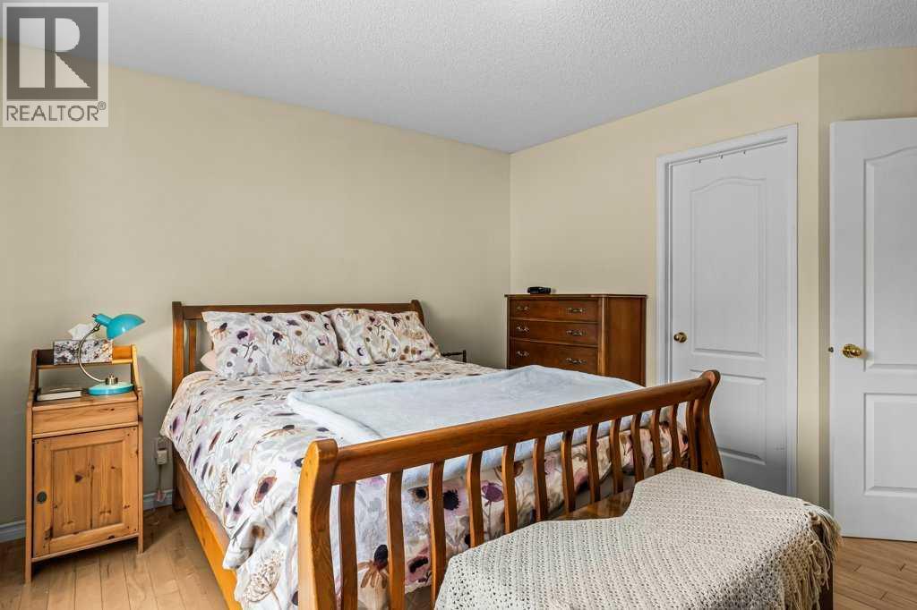 248 Lady Macdonald Drive, Canmore, Alberta  T1W 1H8 - Photo 25 - A2293573