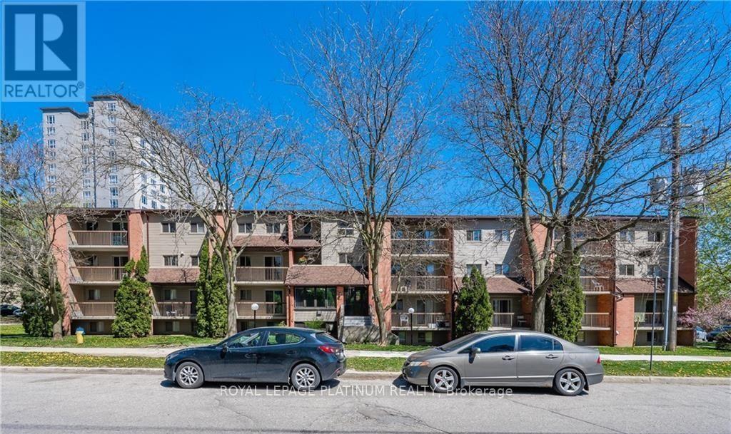 112 - 30 Hickory Street E, Waterloo, Ontario  N2J 4L4 - Photo 3 - X12820966