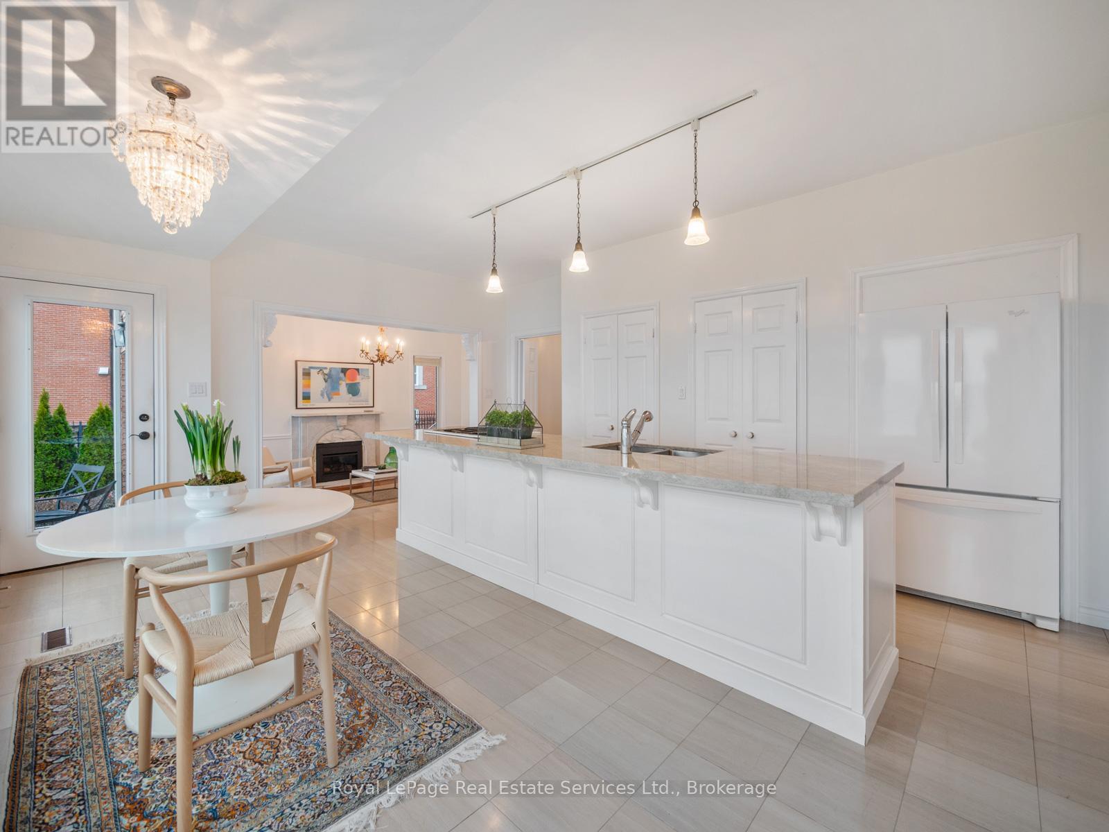 3286 Shelburne Place, Oakville (Br Bronte), Ontario  L6L 5V9 - Photo 10 - W12812288